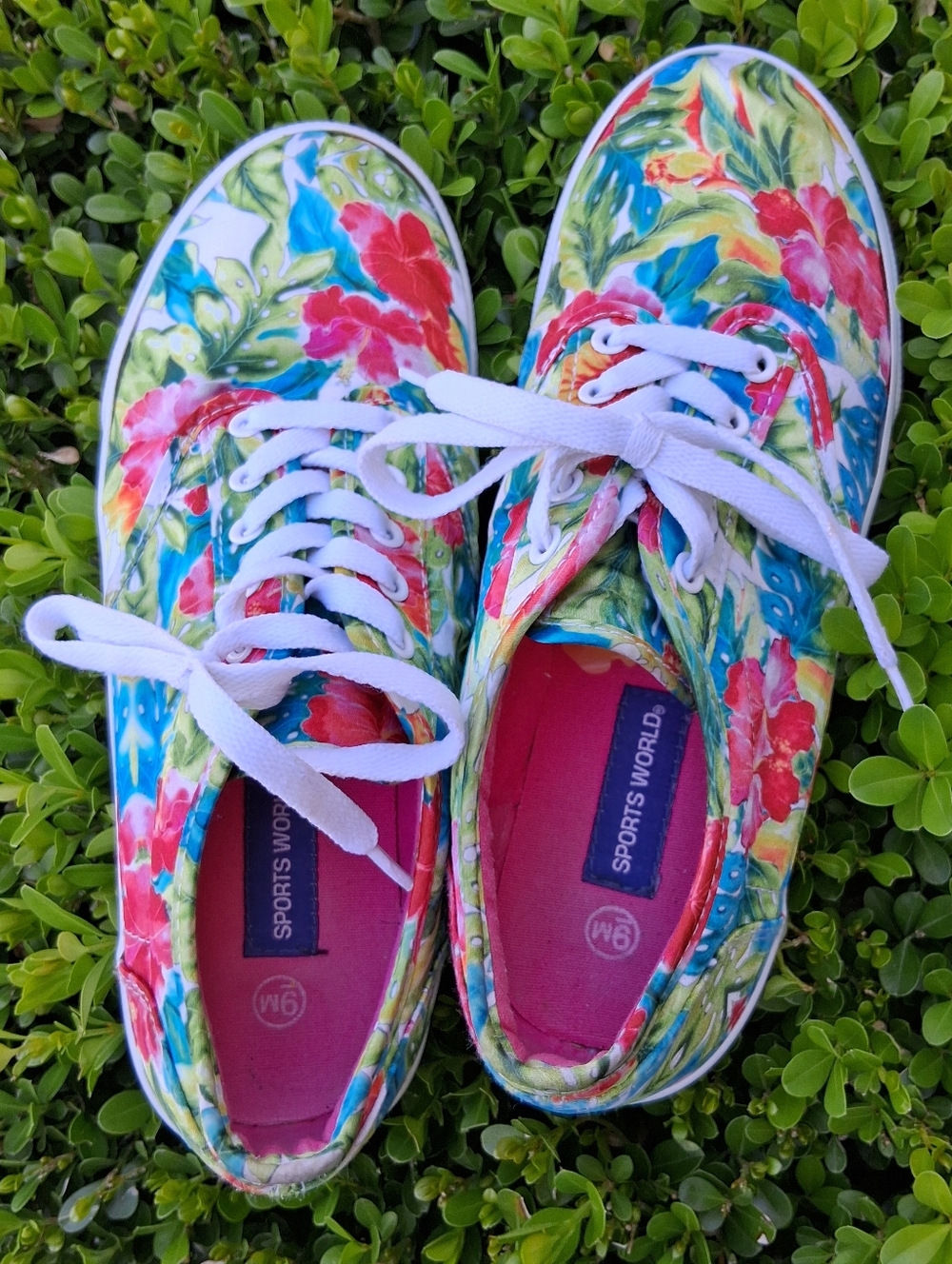 Lively: Sports World- Floral Canvas Sneakers - Red, Pink, Blue, Green